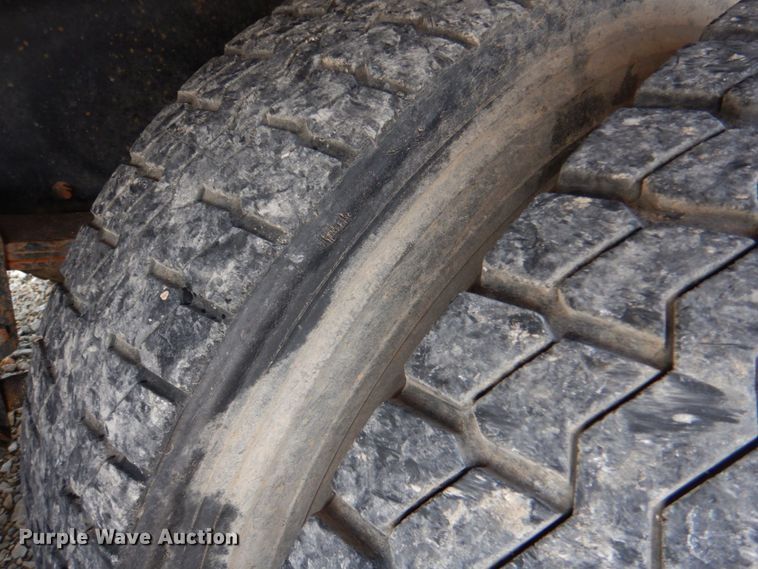 image for item KP9120 1995 Mack CH613  water truck