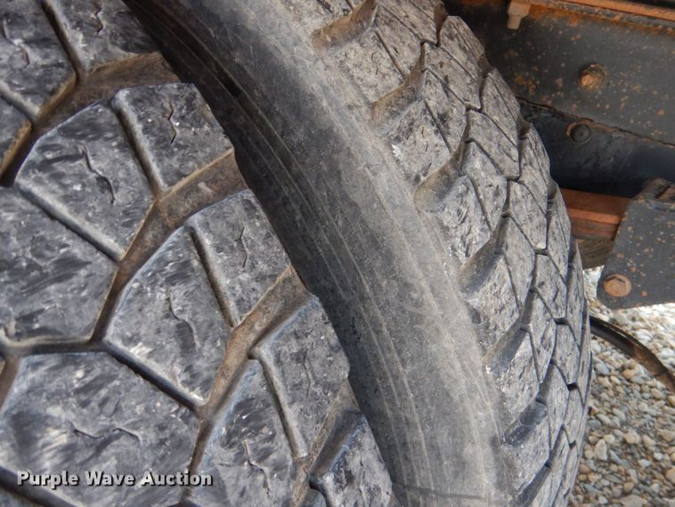 image for item KP9120 1995 Mack CH613  water truck