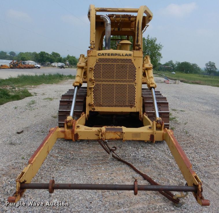 image for item KP9129 1979 Caterpillar D7G  cable plow