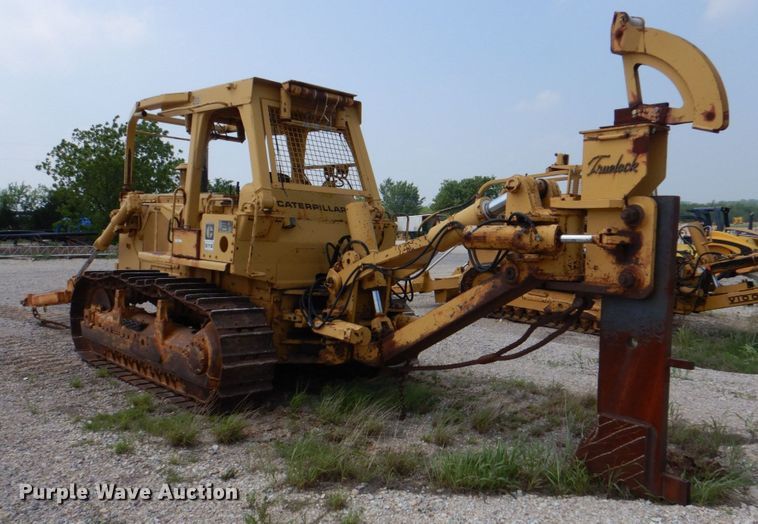 image for item KP9129 1979 Caterpillar D7G  cable plow