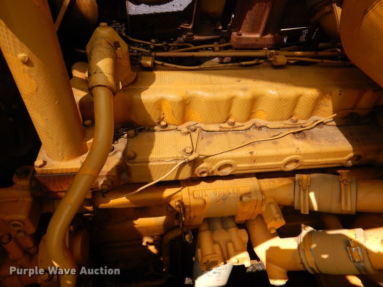 image for item KP9129 1979 Caterpillar D7G  cable plow