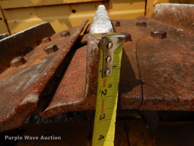 image for item KP9129 1979 Caterpillar D7G  cable plow