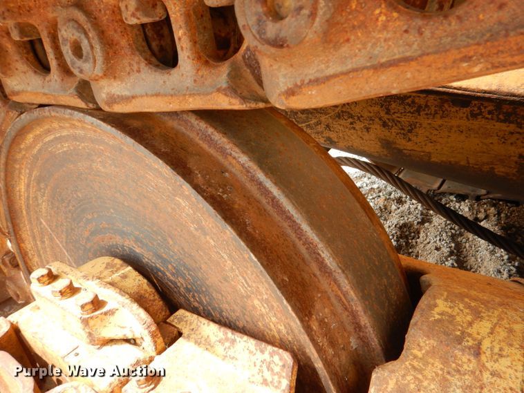 image for item KP9129 1979 Caterpillar D7G  cable plow