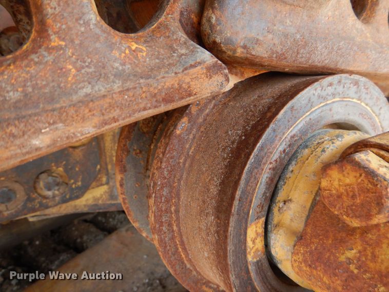 image for item KP9129 1979 Caterpillar D7G  cable plow