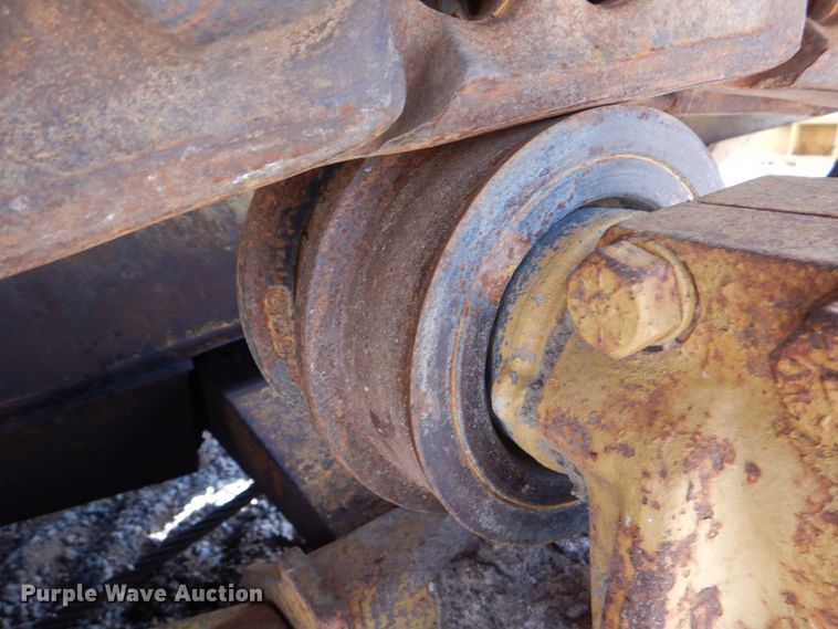 image for item KP9129 1979 Caterpillar D7G  cable plow