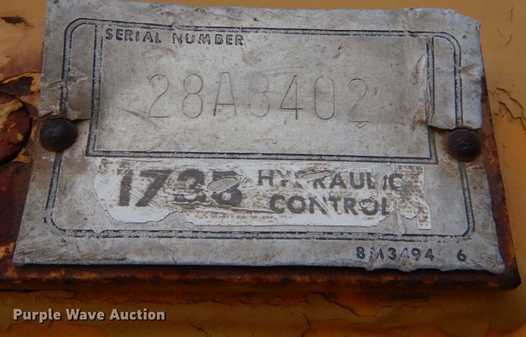 image for item KP9129 1979 Caterpillar D7G  cable plow