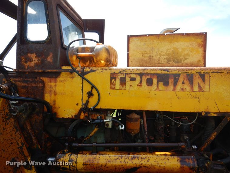 image for item KR9300 Trojan 134  wheel loader