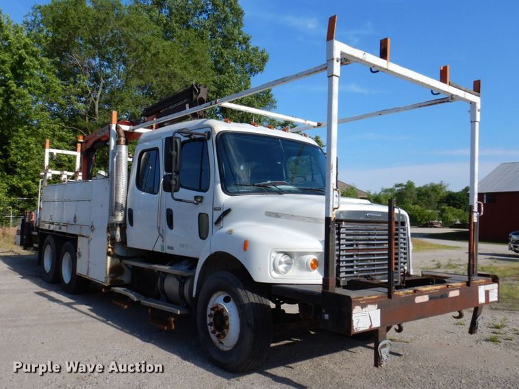 image for item KR9302 2005 Freightliner Business Class M2  crane truck