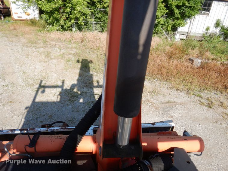 image for item KR9302 2005 Freightliner Business Class M2  crane truck