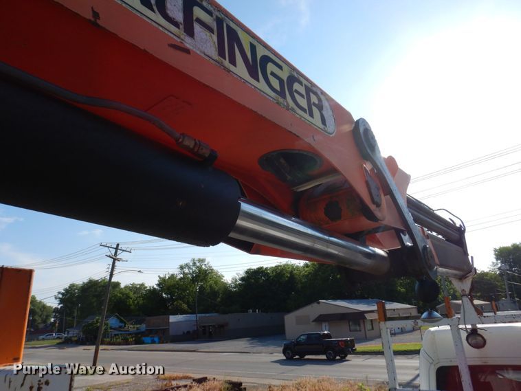 image for item KR9302 2005 Freightliner Business Class M2  crane truck