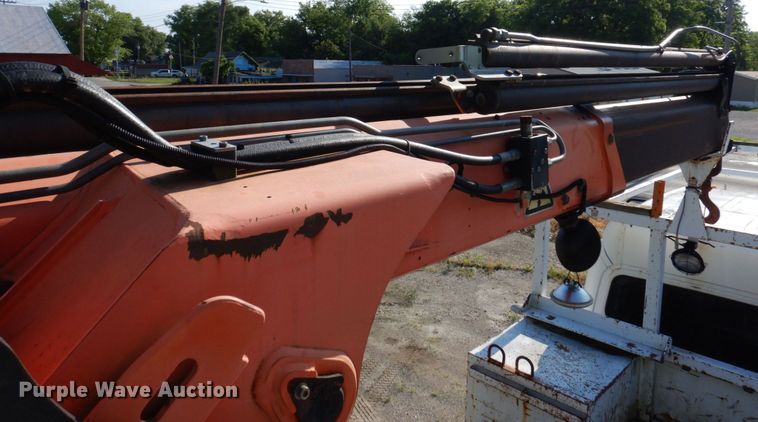 image for item KR9302 2005 Freightliner Business Class M2  crane truck