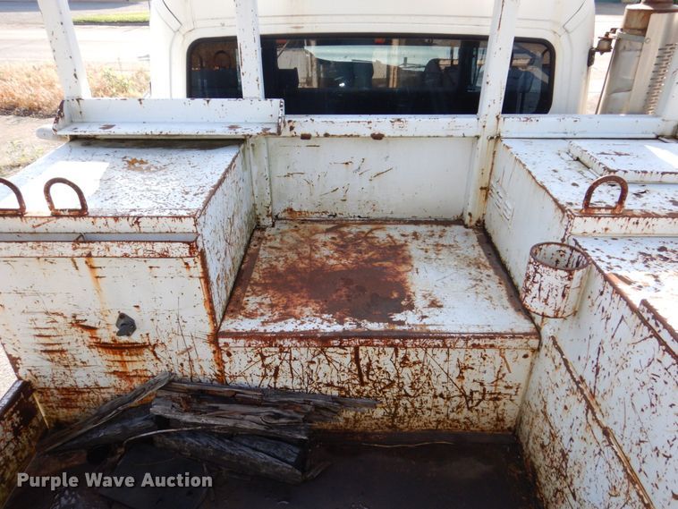 image for item KR9302 2005 Freightliner Business Class M2  crane truck