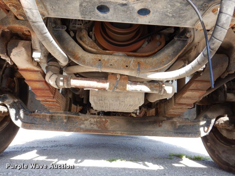 image for item KR9302 2005 Freightliner Business Class M2  crane truck