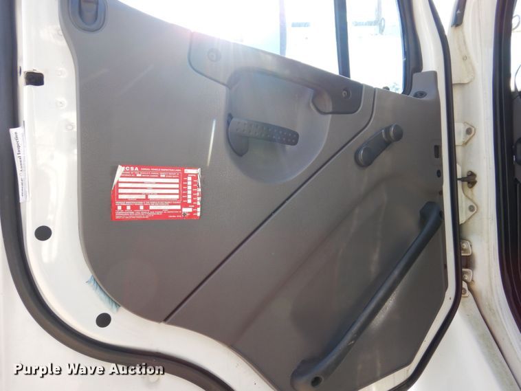 image for item KR9302 2005 Freightliner Business Class M2  crane truck