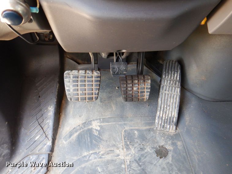 image for item KR9302 2005 Freightliner Business Class M2  crane truck