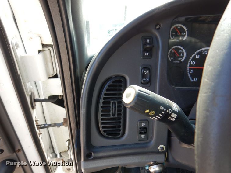 image for item KR9302 2005 Freightliner Business Class M2  crane truck