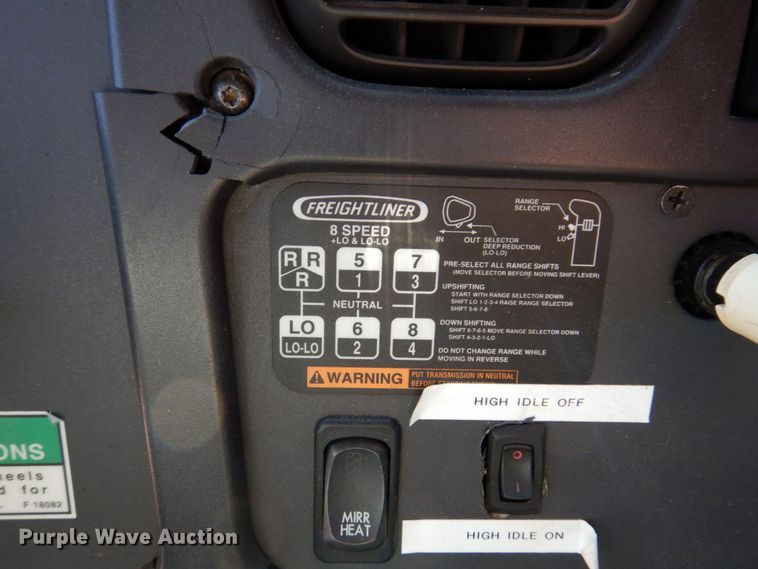 image for item KR9302 2005 Freightliner Business Class M2  crane truck