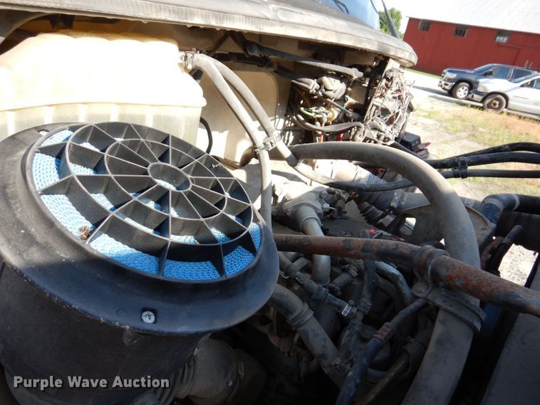 image for item KR9302 2005 Freightliner Business Class M2  crane truck