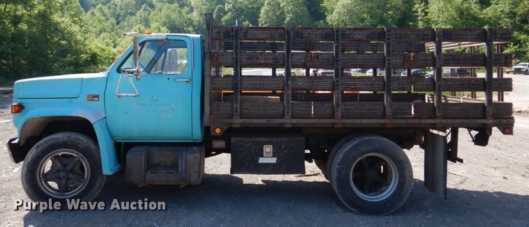 image for item KR9305 1983 GMC C6000  dump flatbed truck