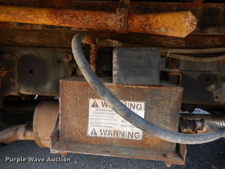 image for item KR9305 1983 GMC C6000  dump flatbed truck