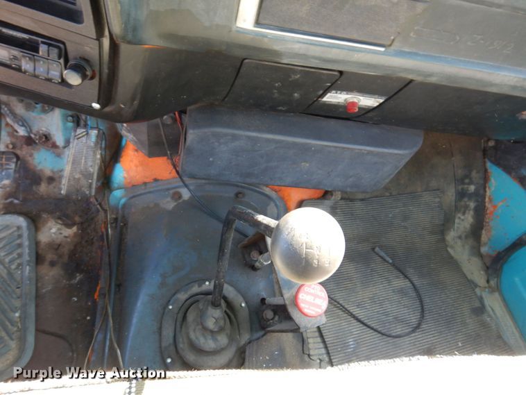 image for item KR9305 1983 GMC C6000  dump flatbed truck