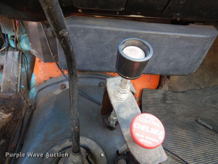 image for item KR9305 1983 GMC C6000  dump flatbed truck