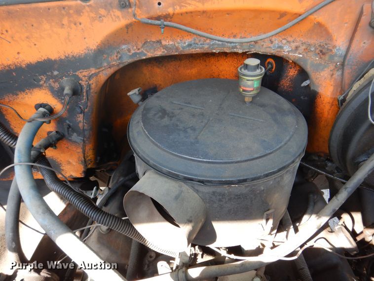 image for item KR9305 1983 GMC C6000  dump flatbed truck