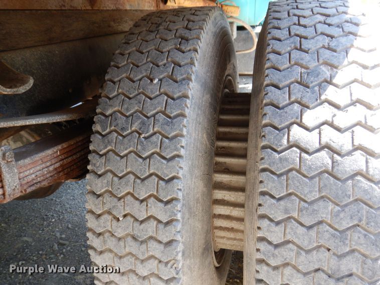 image for item KR9305 1983 GMC C6000  dump flatbed truck