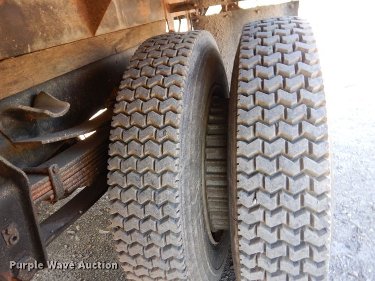 image for item KR9305 1983 GMC C6000  dump flatbed truck