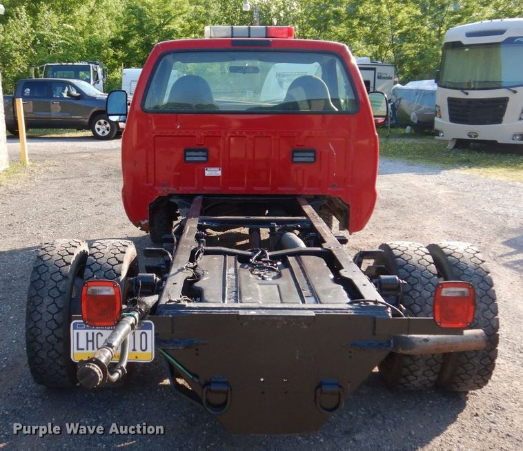 image for item KR9309 2000 Ford F550 Super Duty XL  truck cab and chassis