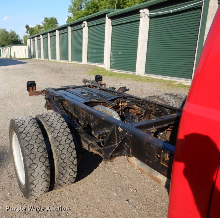 image for item KR9309 2000 Ford F550 Super Duty XL  truck cab and chassis