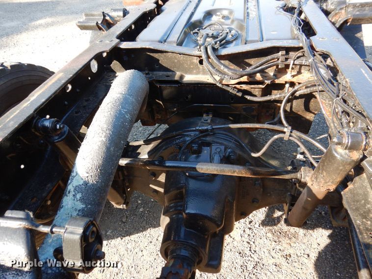 image for item KR9309 2000 Ford F550 Super Duty XL  truck cab and chassis