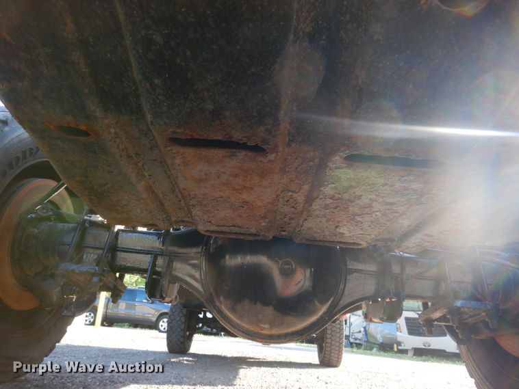 image for item KR9309 2000 Ford F550 Super Duty XL  truck cab and chassis