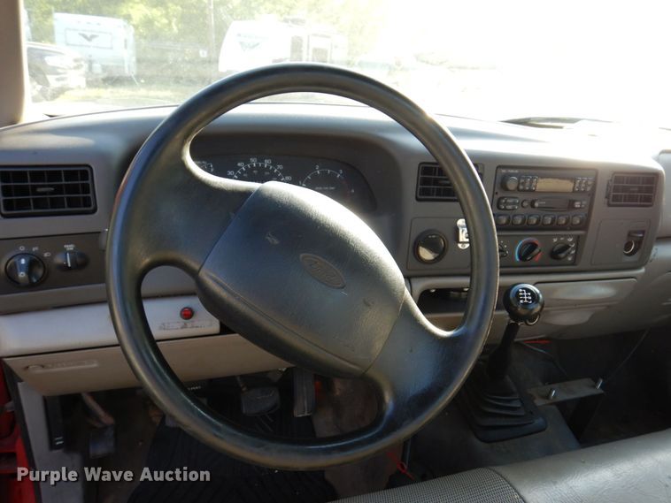 image for item KR9309 2000 Ford F550 Super Duty XL  truck cab and chassis