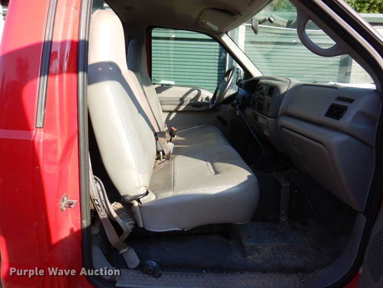 image for item KR9309 2000 Ford F550 Super Duty XL  truck cab and chassis