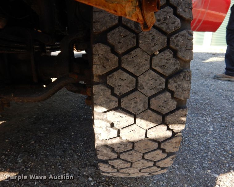 image for item KR9309 2000 Ford F550 Super Duty XL  truck cab and chassis