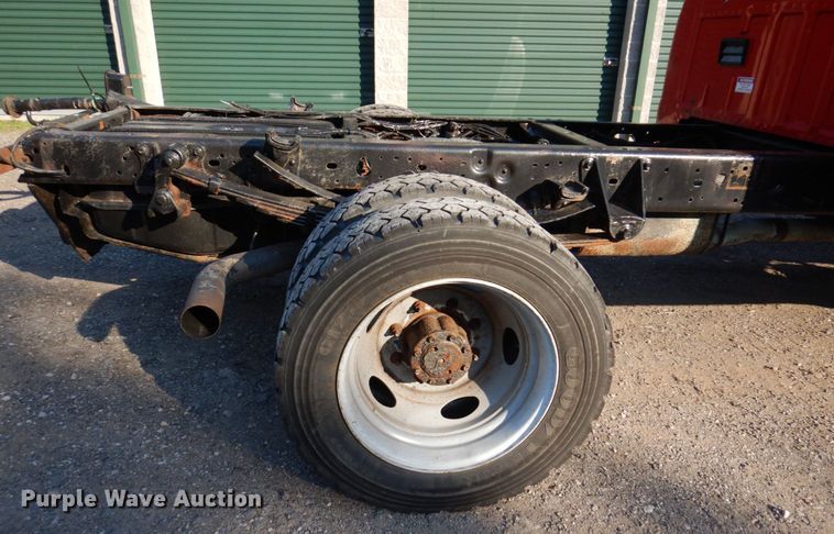 image for item KR9309 2000 Ford F550 Super Duty XL  truck cab and chassis