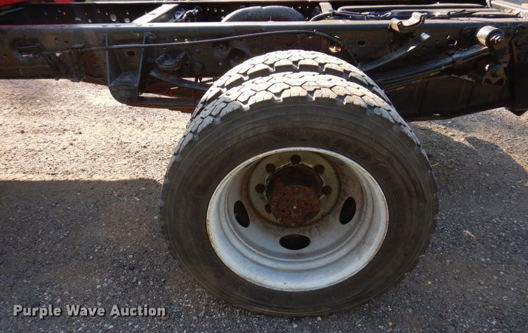 image for item KR9309 2000 Ford F550 Super Duty XL  truck cab and chassis