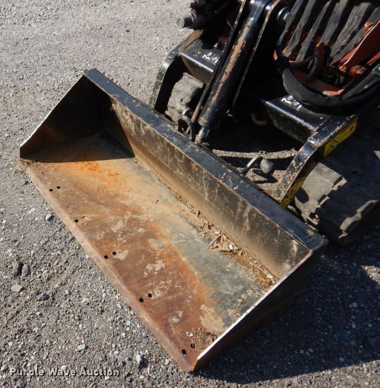 image for item KR9311 2018 Ditch Witch SK1050  compact utility loader