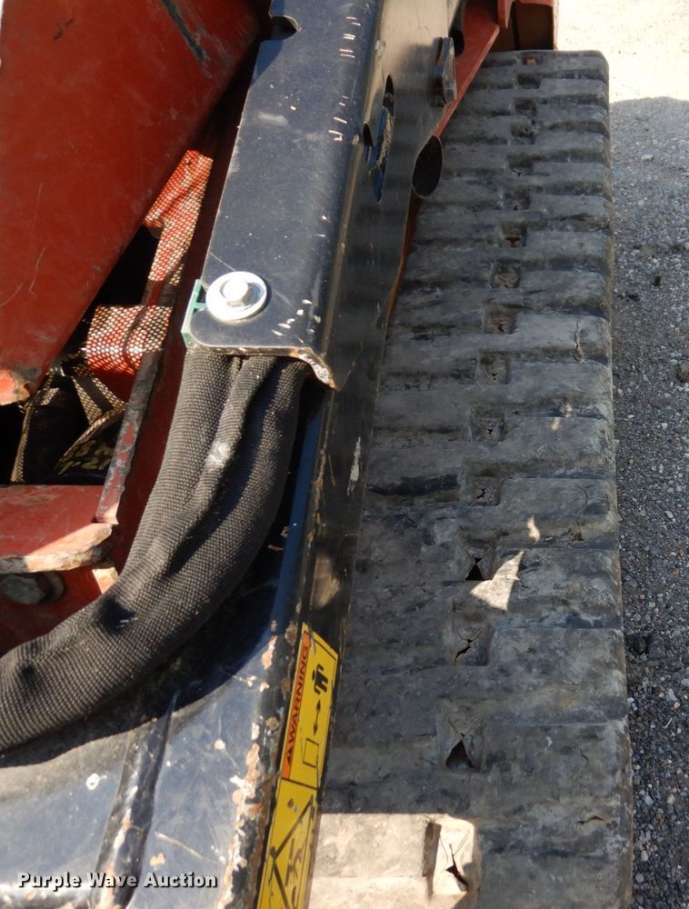 image for item KR9311 2018 Ditch Witch SK1050  compact utility loader