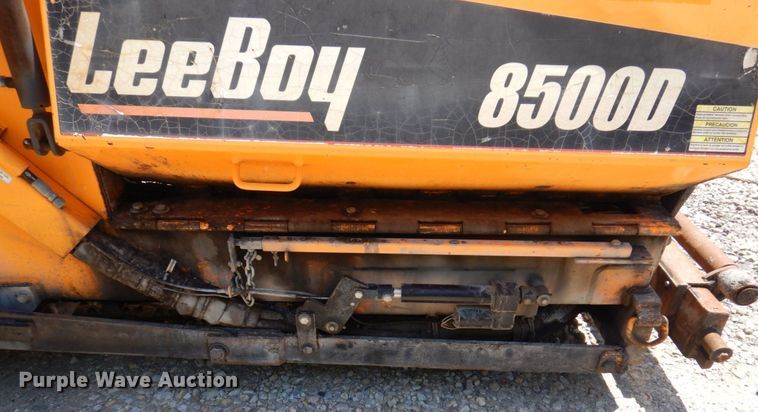 image for item KR9314 2016 LeeBoy 8500D  paver