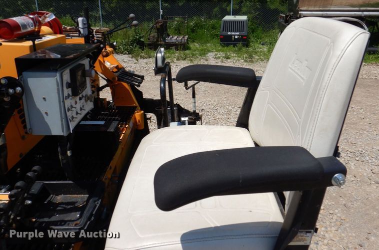 image for item KR9314 2016 LeeBoy 8500D  paver