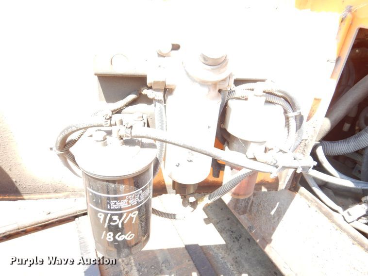 image for item KR9314 2016 LeeBoy 8500D  paver