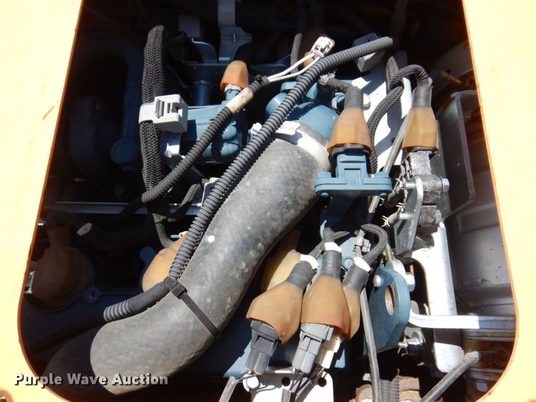 image for item KR9314 2016 LeeBoy 8500D  paver