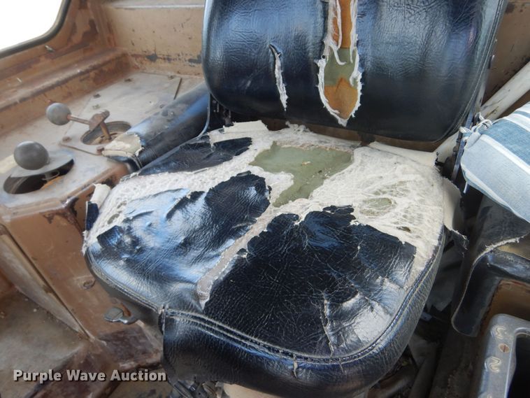 image for item KS9903 1979 Caterpillar D7G  dozer