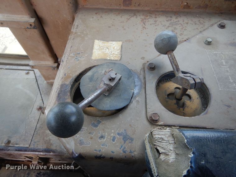 image for item KS9903 1979 Caterpillar D7G  dozer