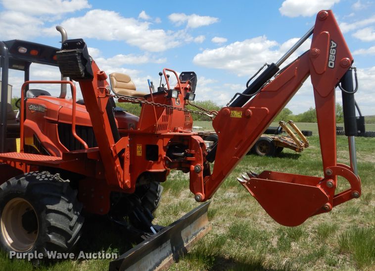 image for item KS9904 2016 Ditch Witch A920  trencher backhoe