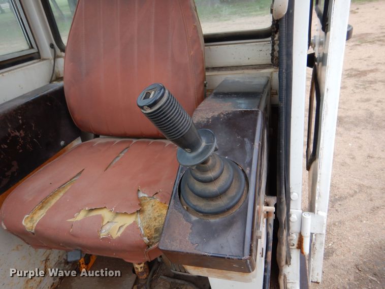 image for item LP9288 Nissan MX450 RCII  mini excavator