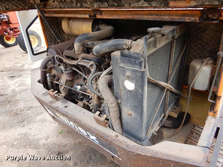 image for item LP9288 Nissan MX450 RCII  mini excavator