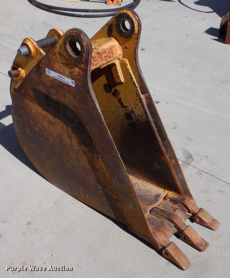 Backhoe bucket in Colby, KS Item LS9214 sold Purple Wave